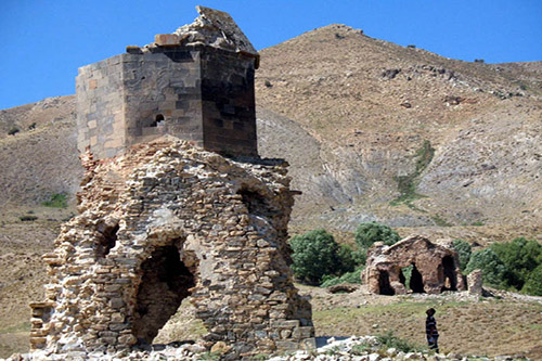 Ruins Arakelots Monastery