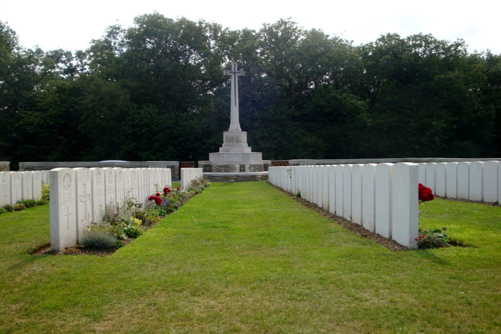 Commonwealth War Cemetery Ebblinghem