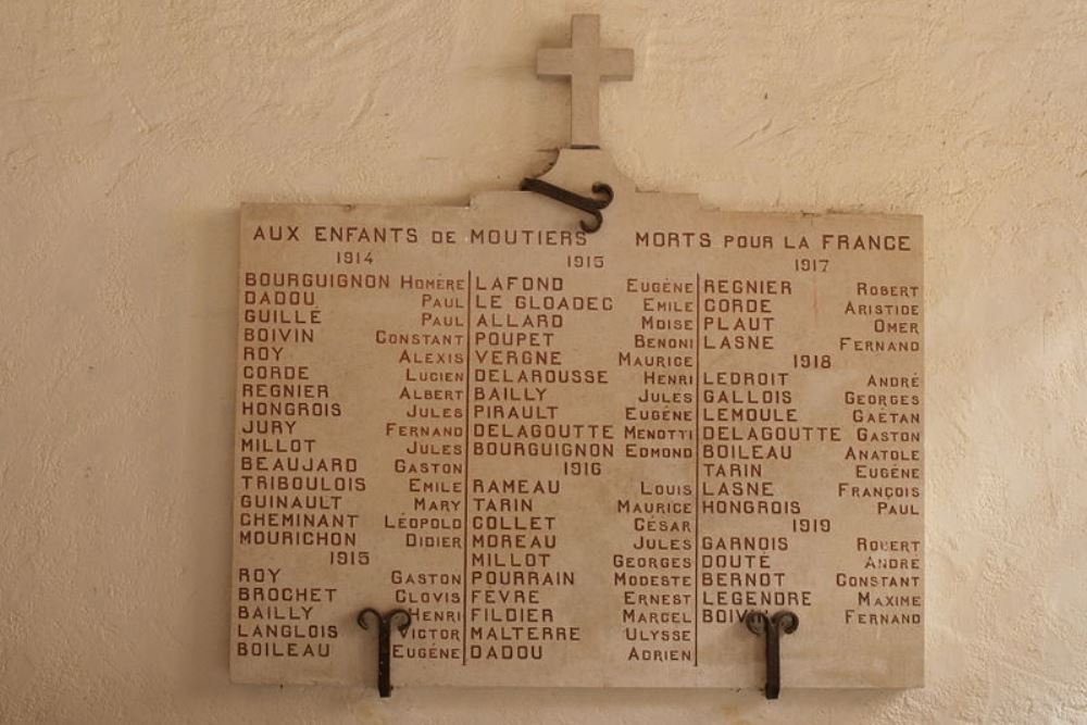 World War I Memorial Moutiers-en-Puisaye
