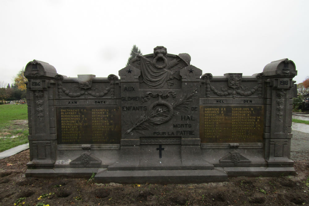 War Memorial Cemetery Halle