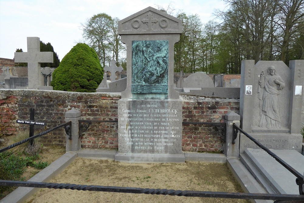Belgische Oorlogsgraven Heverlee Abdij van het Park