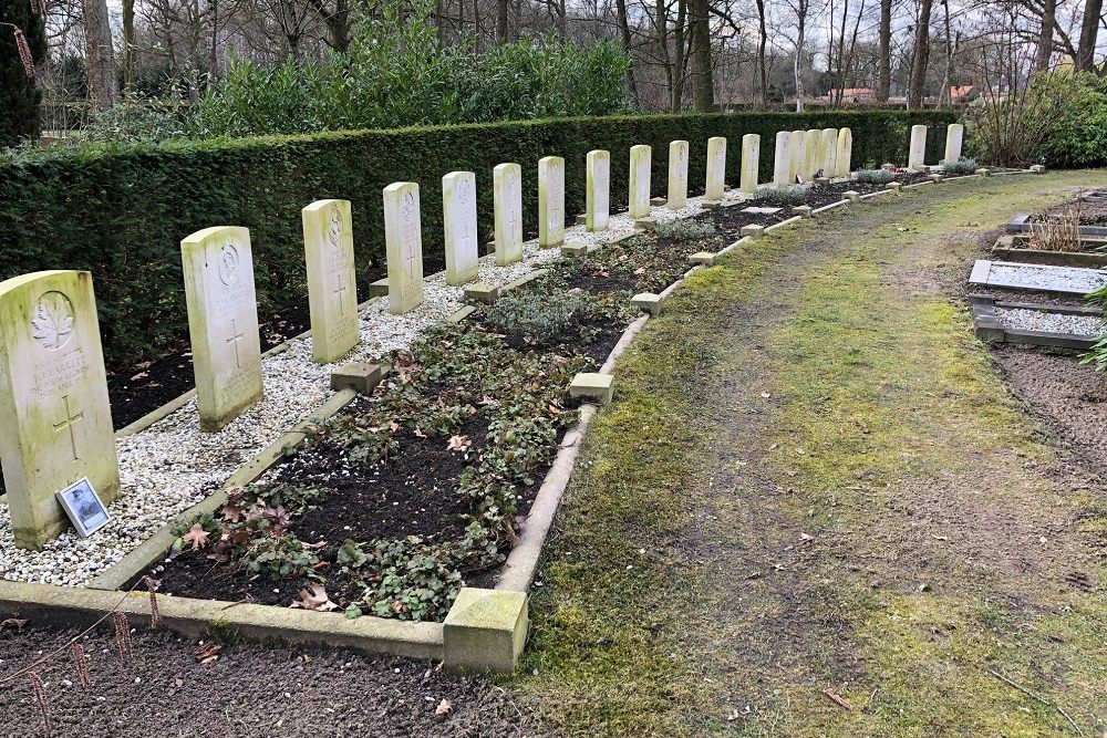 Commonwealth War Graves Municipal Cemetery 't Groenedael  Almelo