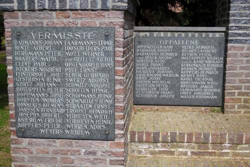 War Memorial Kervenheim #2