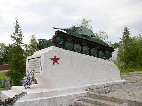 Bevrijdingsmonument (T-70 Tank) Yezyaryshcha
