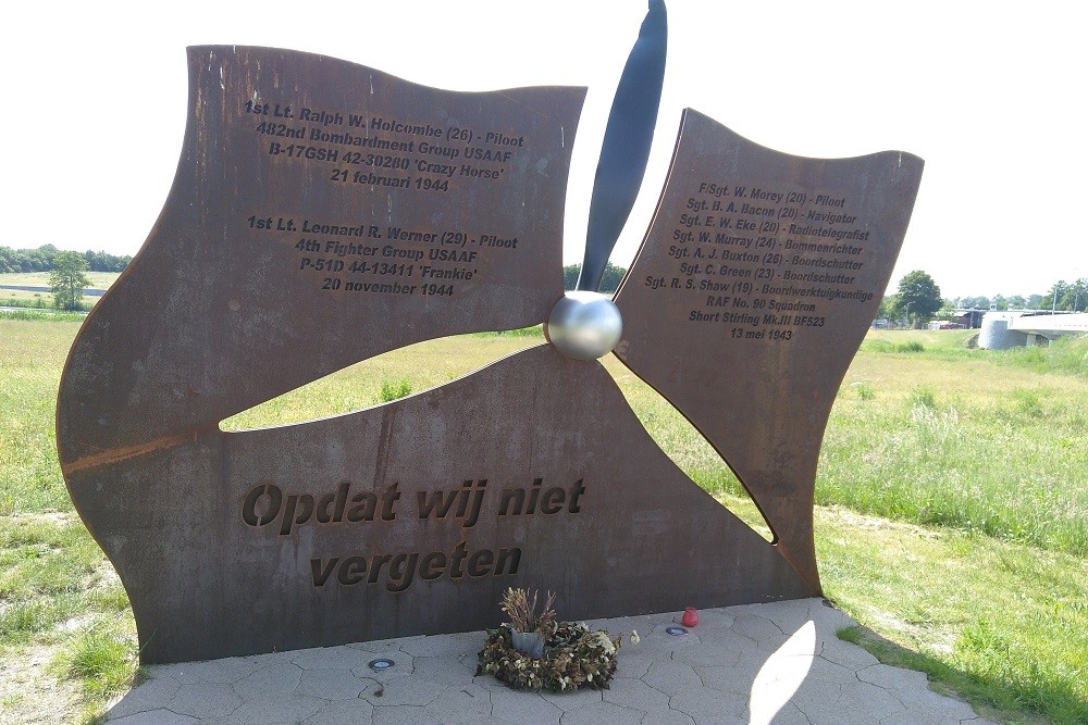 Aviators Monument Lest We Forget Zeewolde