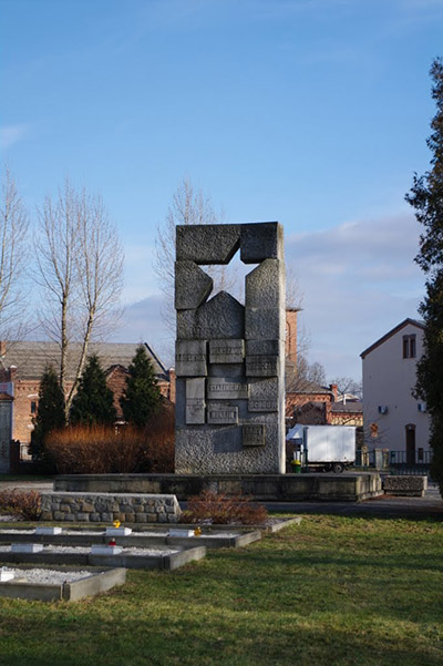 Sovjet Oorlogsbegraafplaats Zary