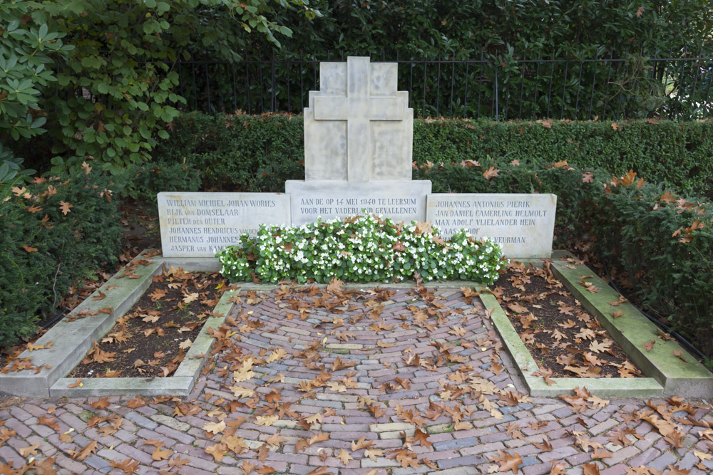 Dutch War Graves Old General Cemetery Leersum