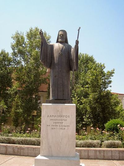 Standbeeld Aartsbisschop Damaskinos Athene
