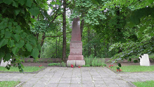 Sovjet Oorlogsbegraafplaats Aknīste