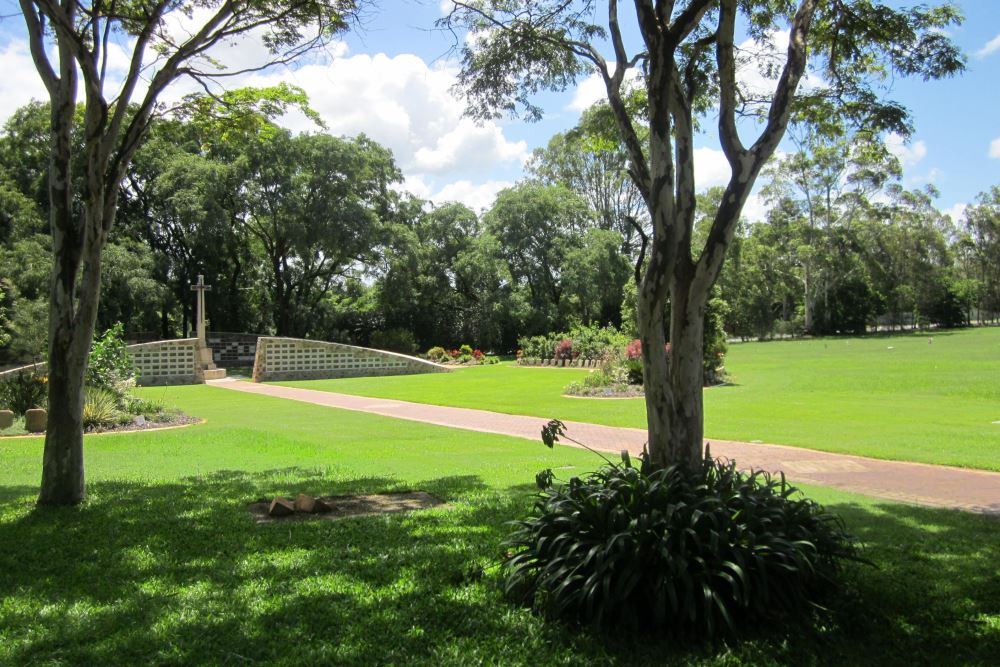 Australian War Graves Pinnaroo Lawn Cemetery