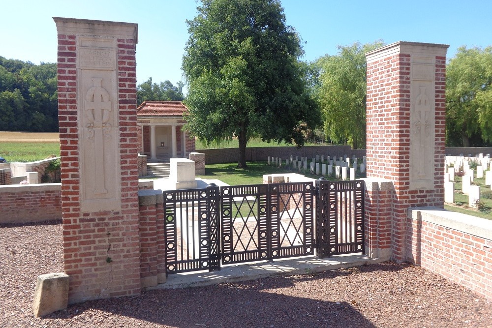 Commonwealth War Cemetery Carnoy #1