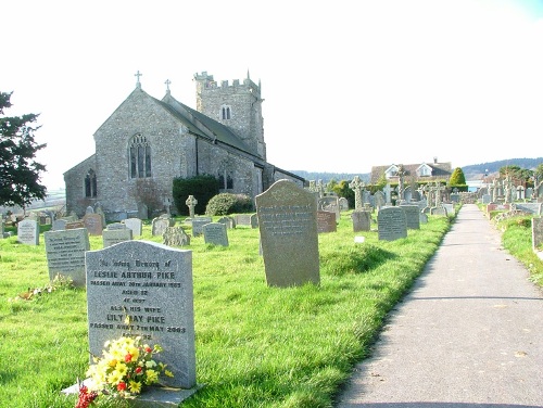 Oorlogsgraven van het Gemenebest St Giles Churchyard