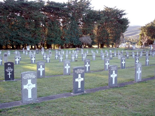 Commonwealth War Graves Featherston Cemetery