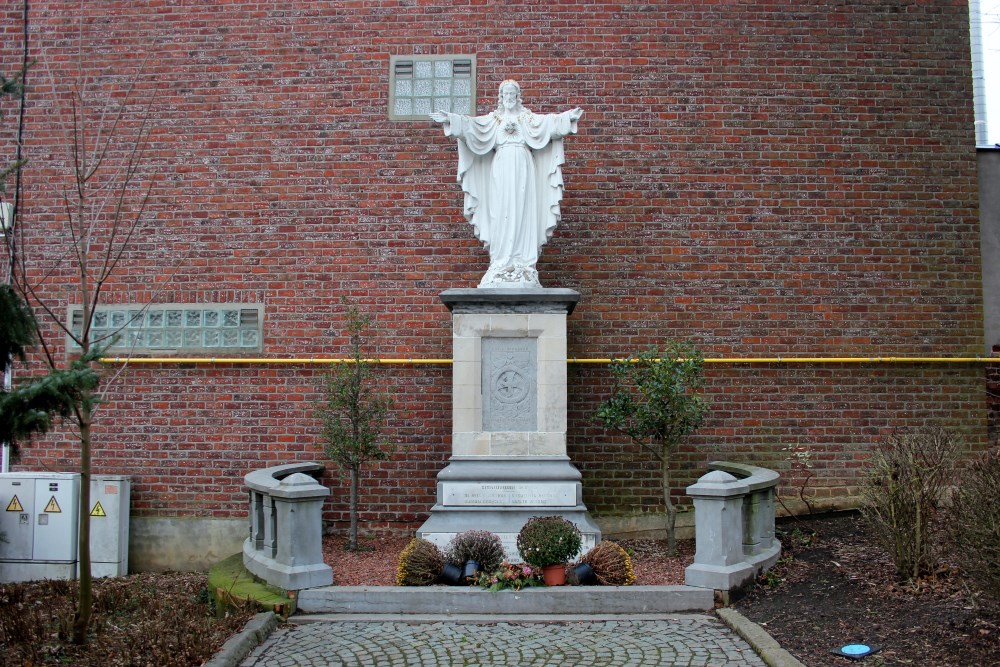 War Memorial - Holy Heart Statue Gooik