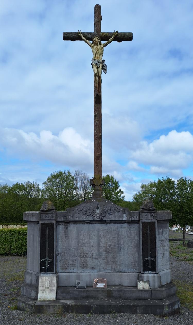 Monument Eerste Wereldoorlog Begraafplaats Glageon #3