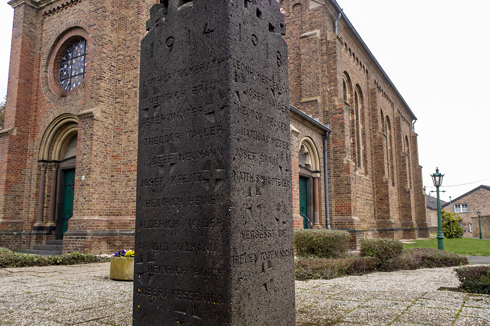 War Memorial Froitzheim #3