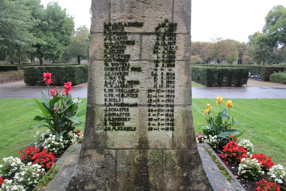 War Memorial Municipal Cemetery 