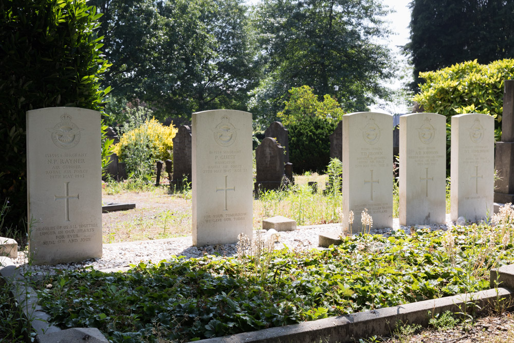 Commonwealth War Graves General Cemetery Hengelo