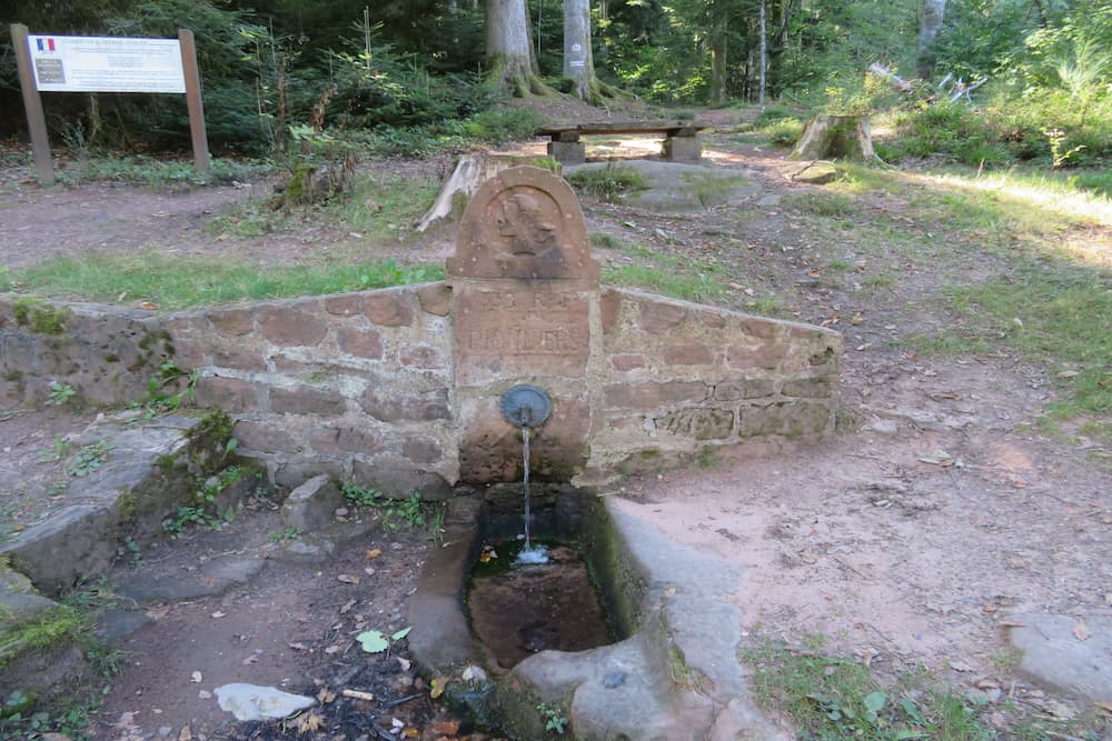 Fountain of the 338 R.I.