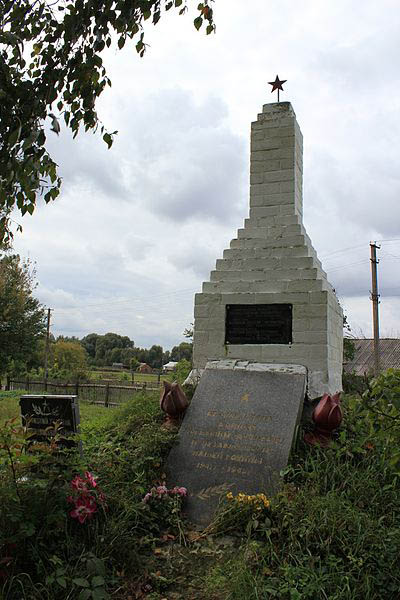 Mass Grave Soviet Soldiers Polozhai