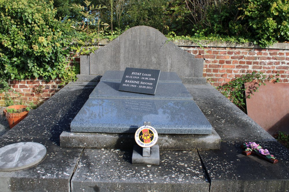 Belgian Graves Veterans Mornimont #5