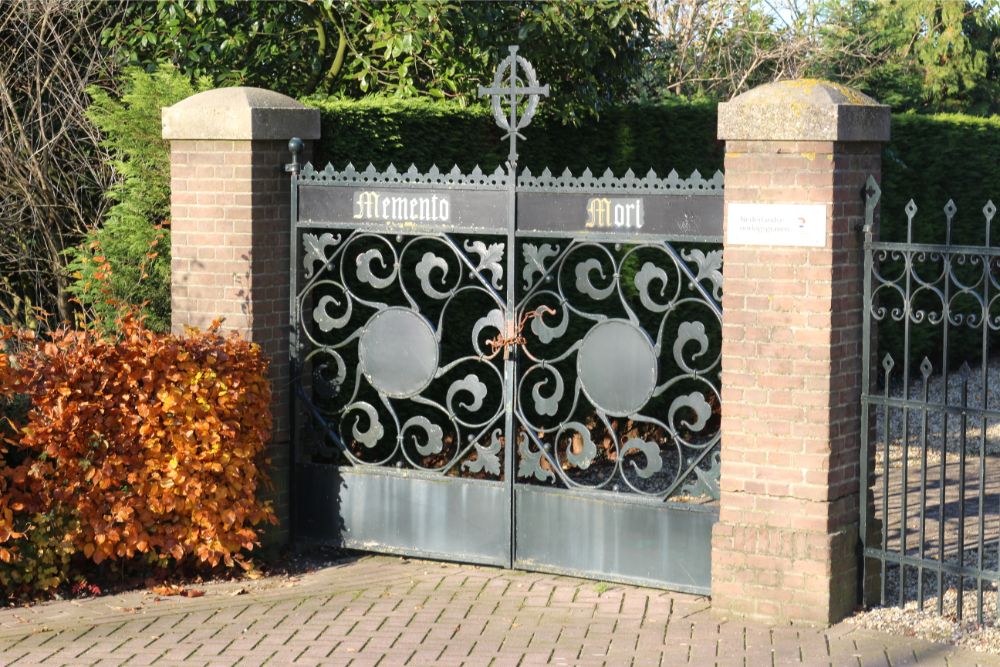 Nederlandse Oorlogsgraven Rooms Katholieke Begraafplaats Boven-Leeuwen