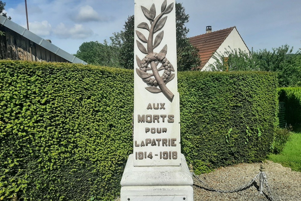 War Memorial Courtemont-Varennes #3