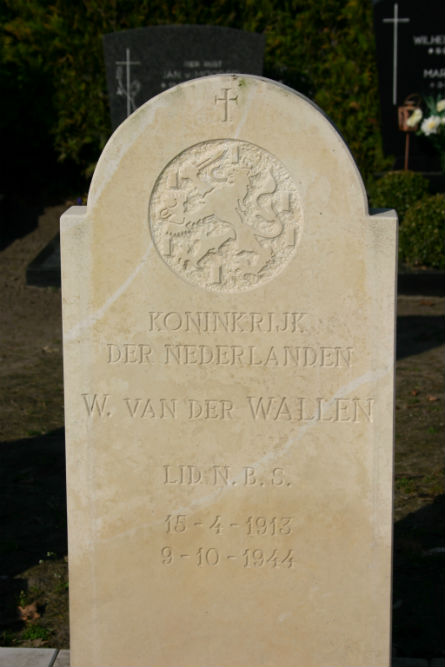 Dutch War Grave R.C. Cemetery Liessel