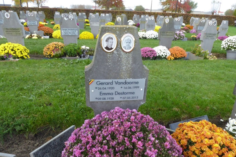 Belgian Graves Veterans Desselgem Schoendalestraat #2