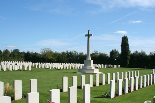 Commonwealth War Cemetery Saint-Charles-de-Percy