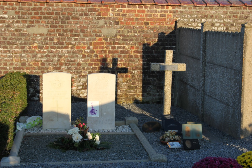 War Graves Escanaffles