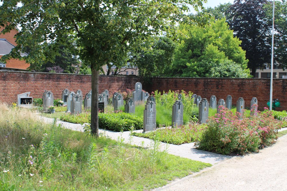 Belgian Graves Veterans Koersel Stal #2