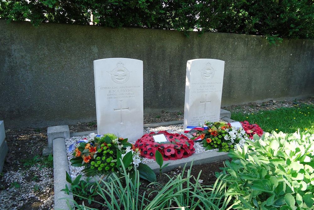 Oorlogsgraven van het Gemenebest Protestantse Begraafplaats Grevenbicht