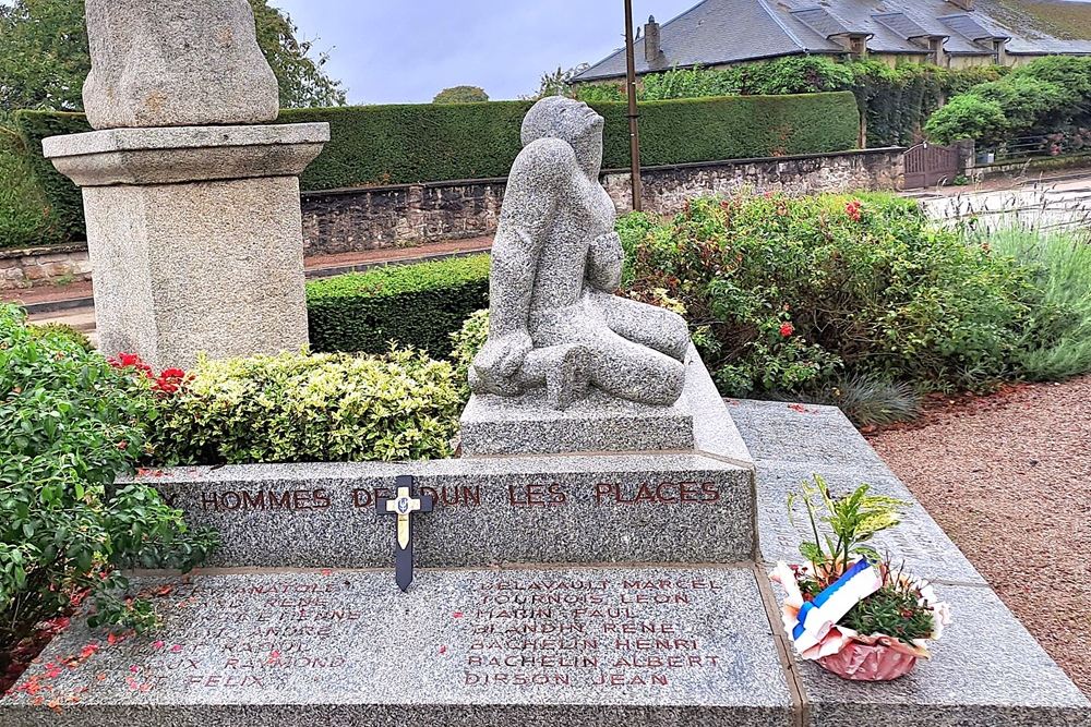 Monument Massamoord Dun-les-Places #3