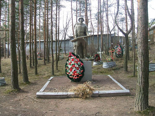 Soviet War graves Tarkhovka