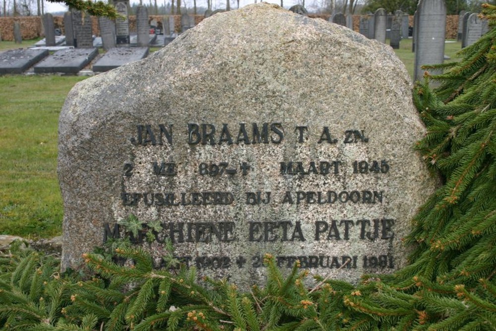 Nederlandse Oorlogsgraven Algemene Begraafplaats Eext