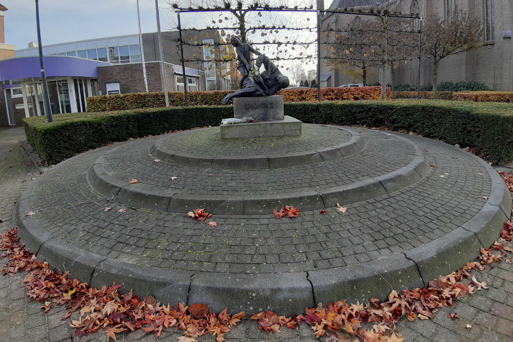 Oorlogsmonument Rijsbergen #5