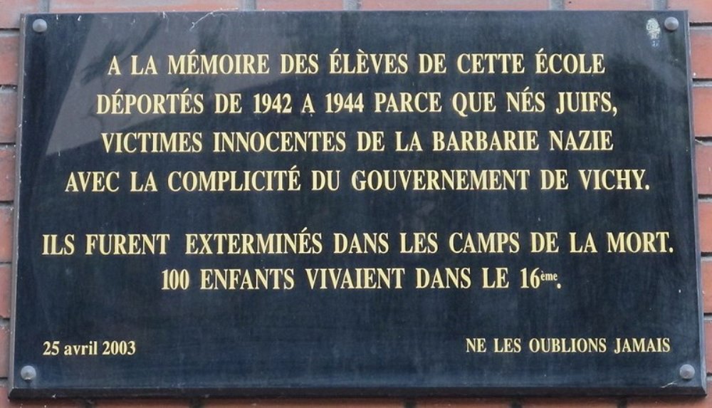 Memorial Deportation cole Parc-des-Princes
