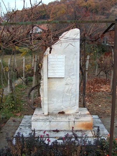 Monument Partizanen Oryahovitsa