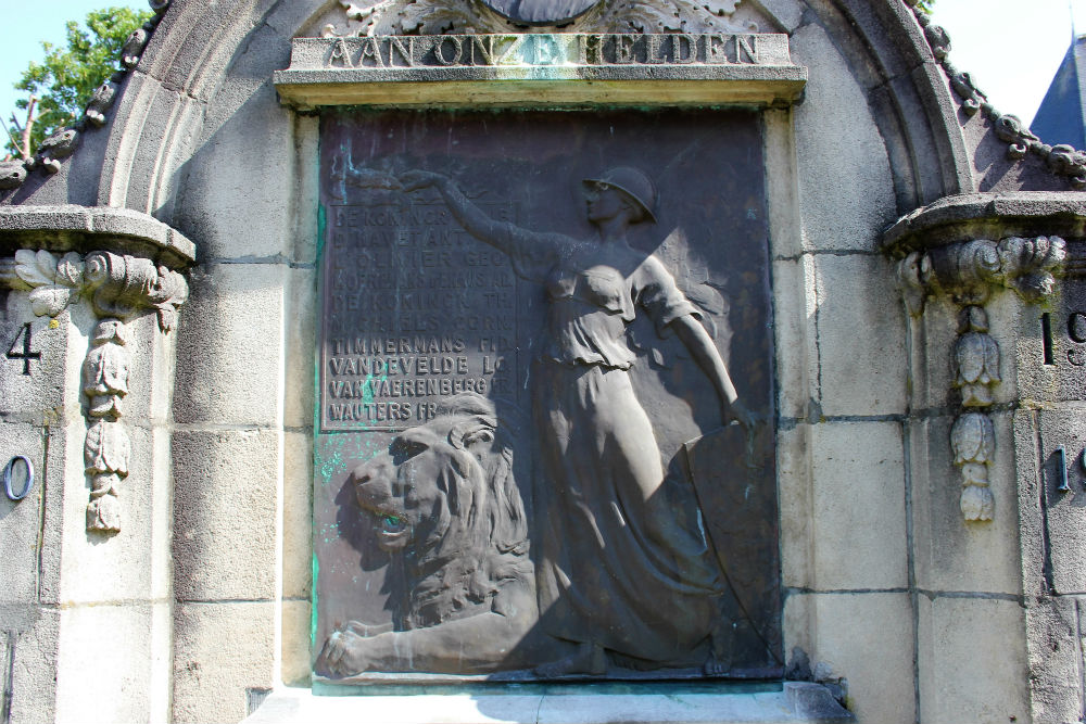 War Memorial Dilbeek #2