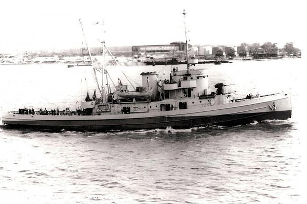 Shipwreck U.S.S. Nauset (AT-89)