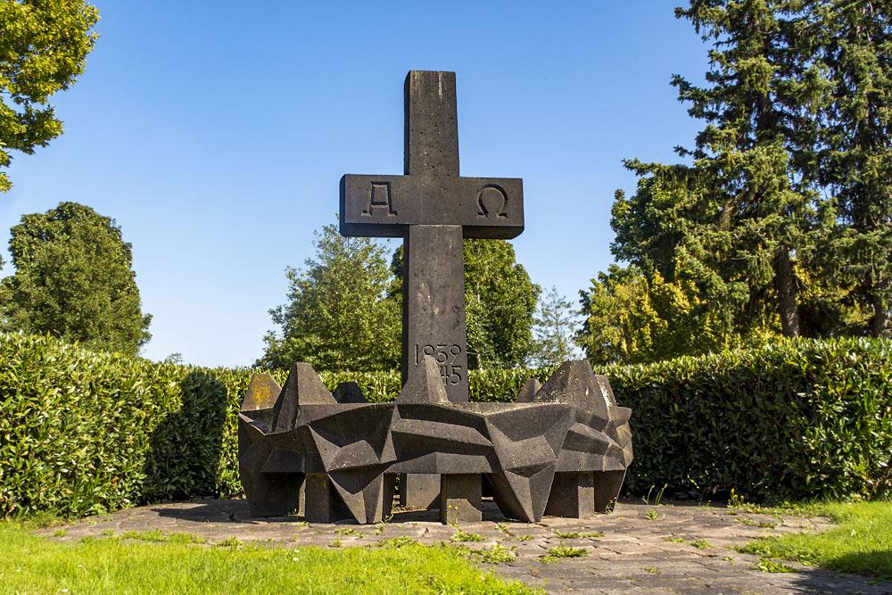 War Memorial Huchem-Stammeln