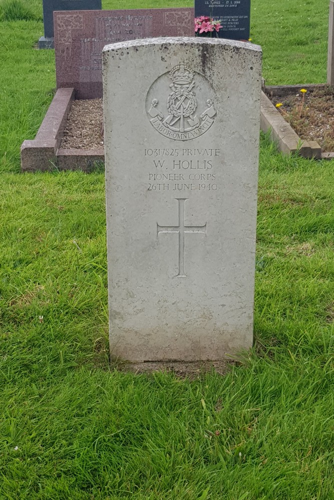 Commonwealth War Graves St. Catherine Churchyard #3