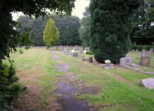 Commonwealth War Graves All Hallows Churchyard Extension