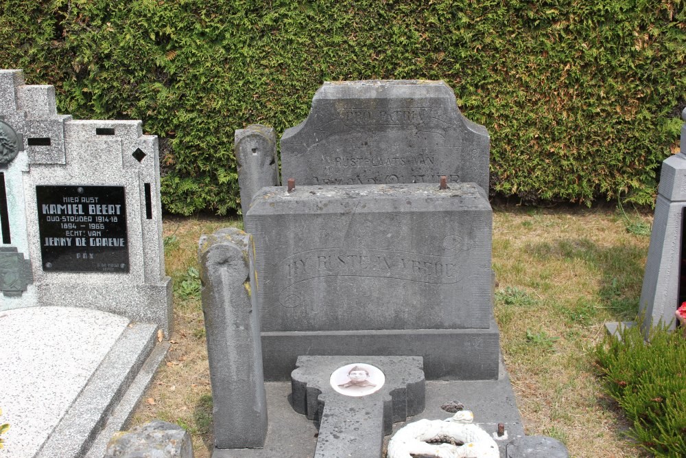 Belgian War Graves Lotenhulle