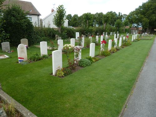 Commonwealth War Graves Ollerton Cemetery