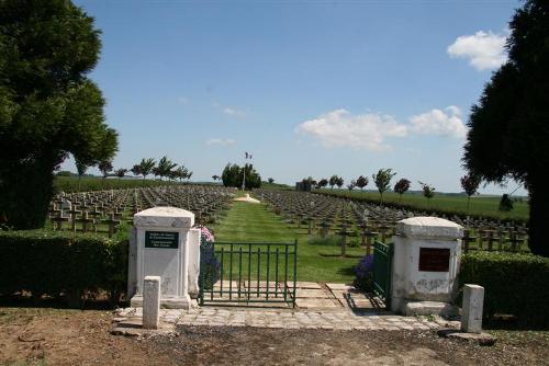 French War Cemetery Cte 80