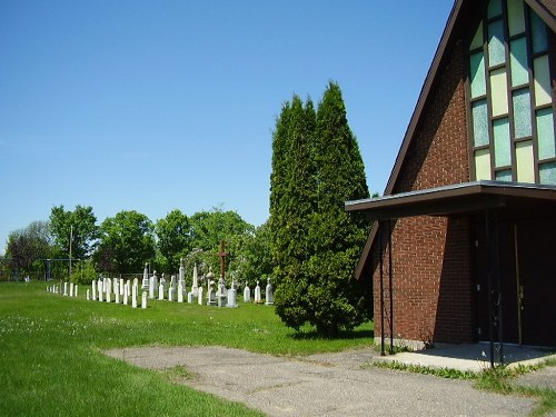 Oorlogsgraf van het Gemenebest St. James Roman Catholic Cemetery