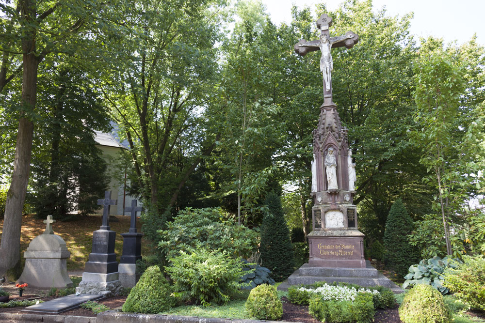 Duits Oorlogsgraf Friedhof Annaberg
