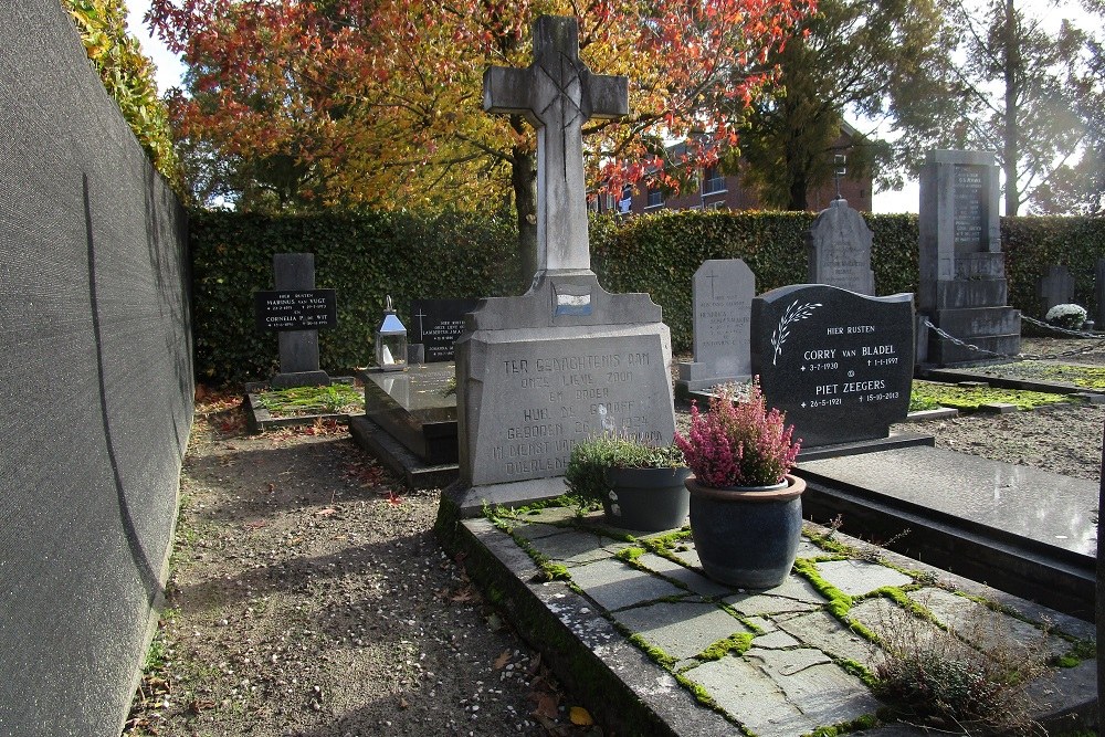 Nederlands Oorlogsgraf R.K. Begraafplaats Heilige Maria Onbevlekt Ontvangen Waalwijk